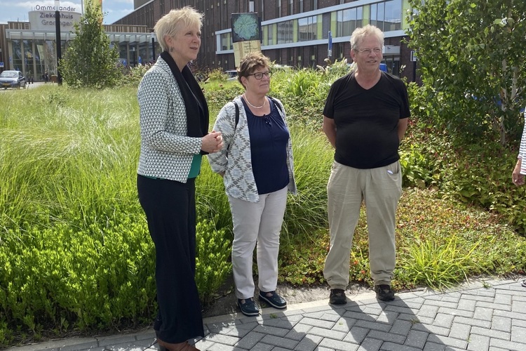 Gedichten onder dak bij het ziekenhuis in Scheemda